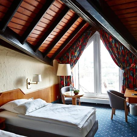 Hotel Und Restaurant Bommersheim Eschborn Kültér fotó